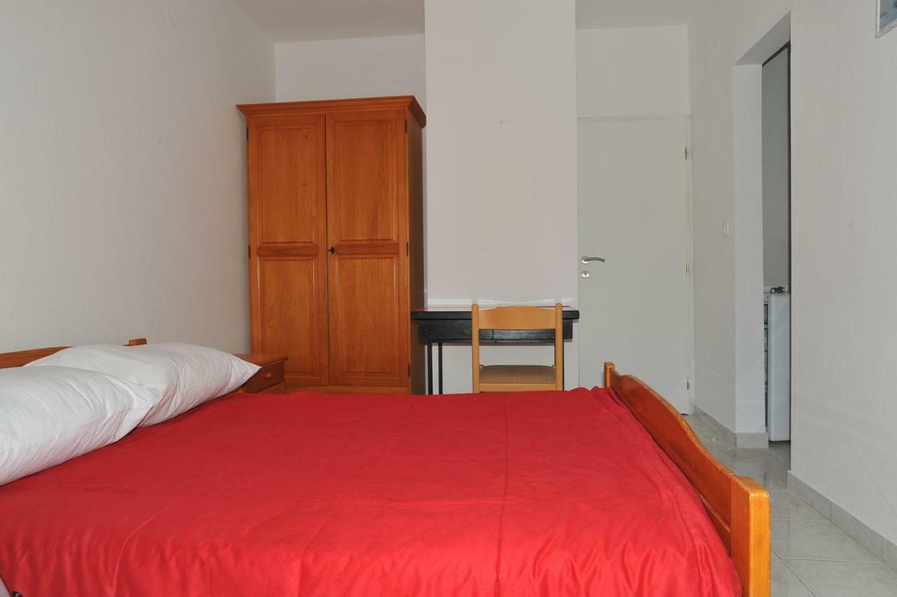 Apartmani Jadranka Viganj Esterno foto